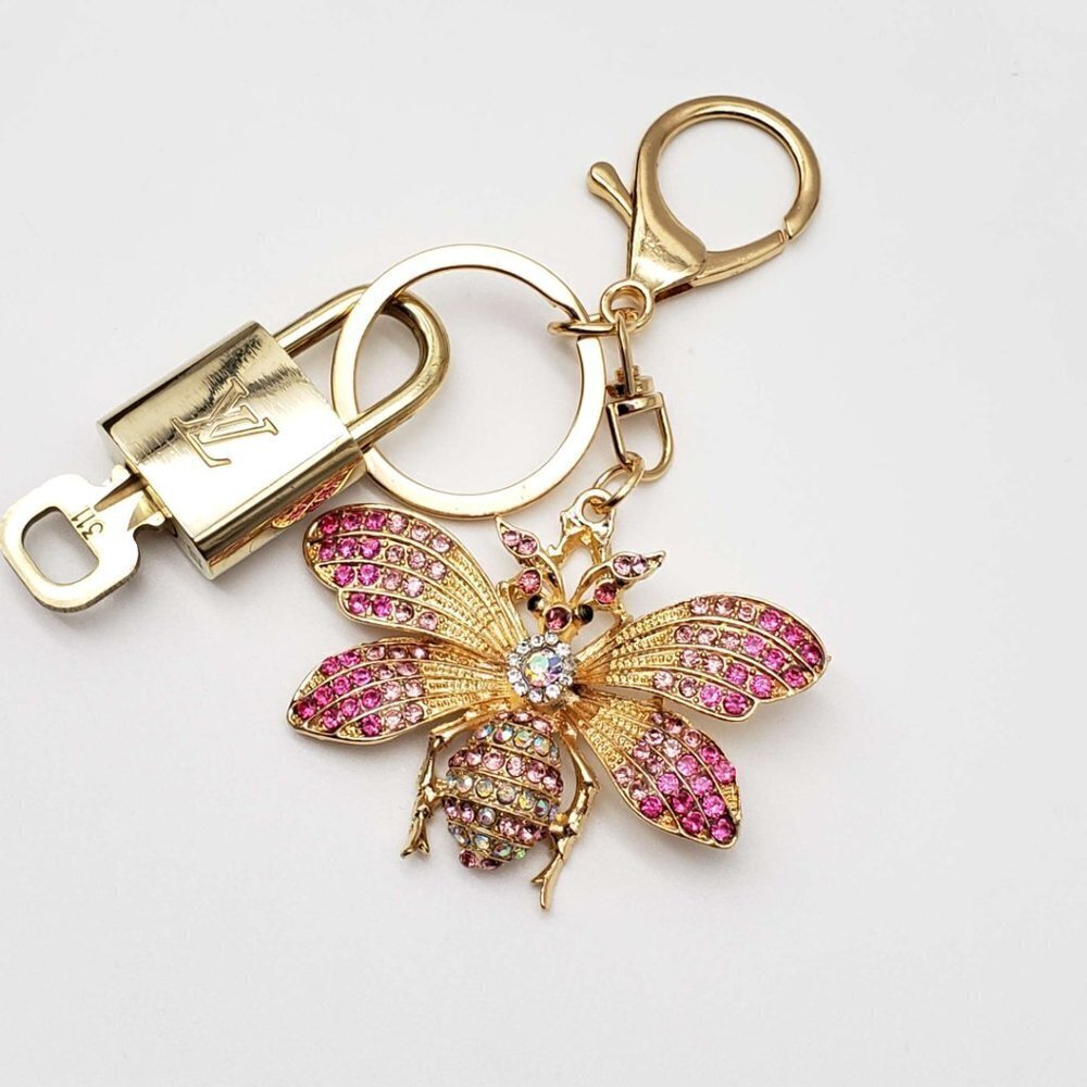 LV Authentic Gold Lock & Key 🔑 Luxury Bag Charm w/ Unbranded Keychain - Picture 3 of 8